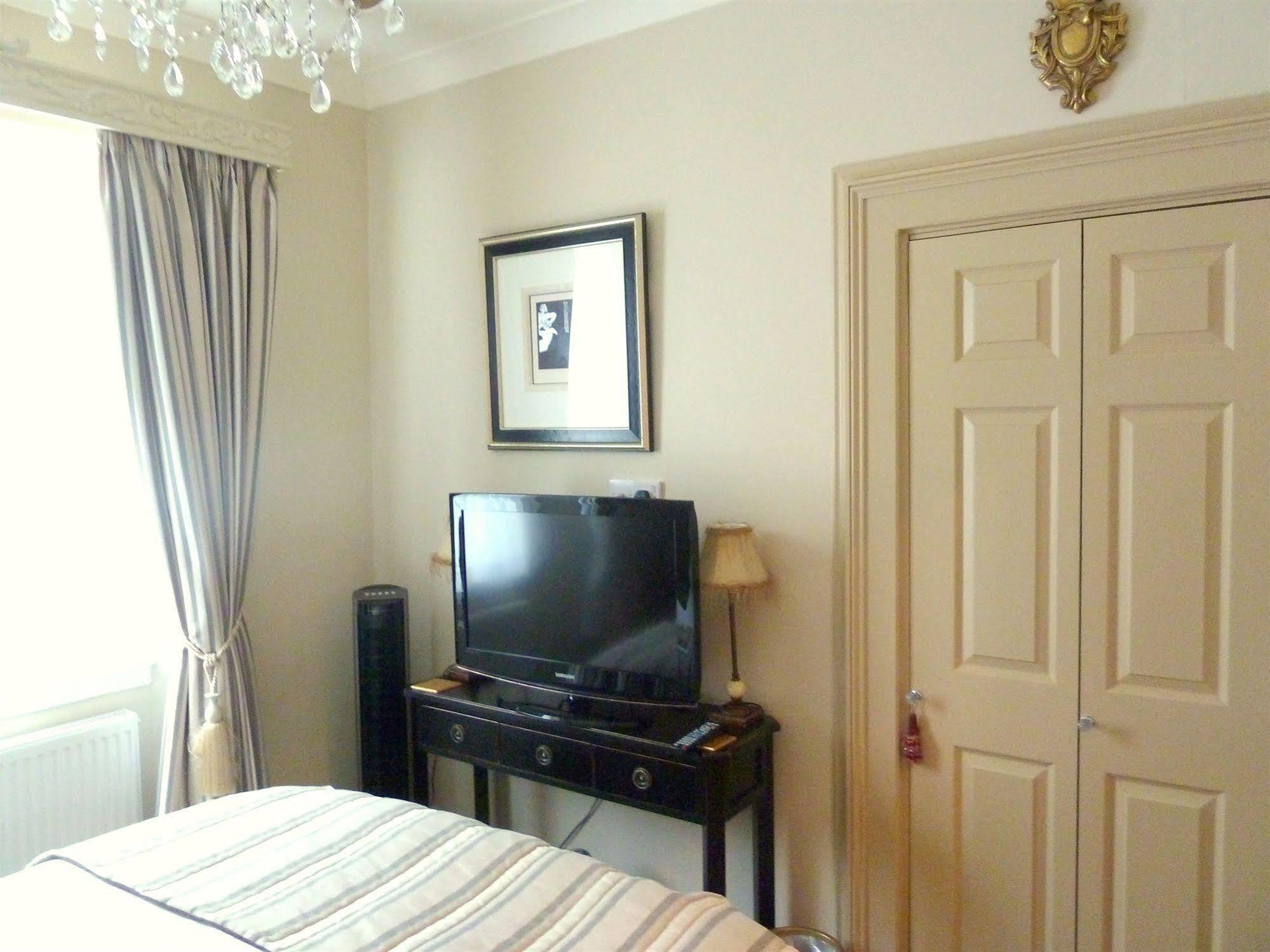 The Somerville Torquay Bagian luar foto