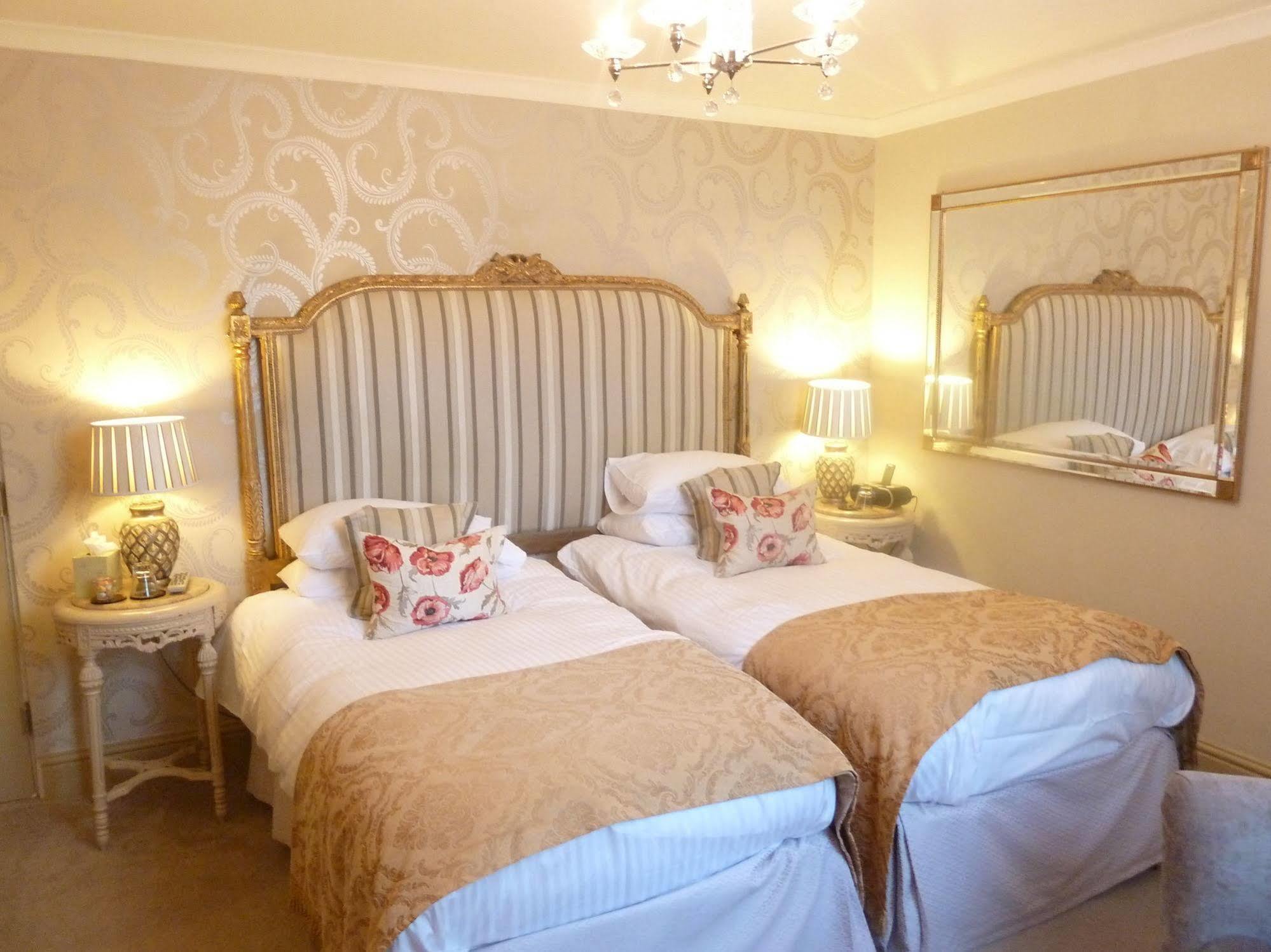 The Somerville Torquay Bagian luar foto
